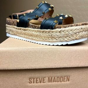 Steve Madden platform